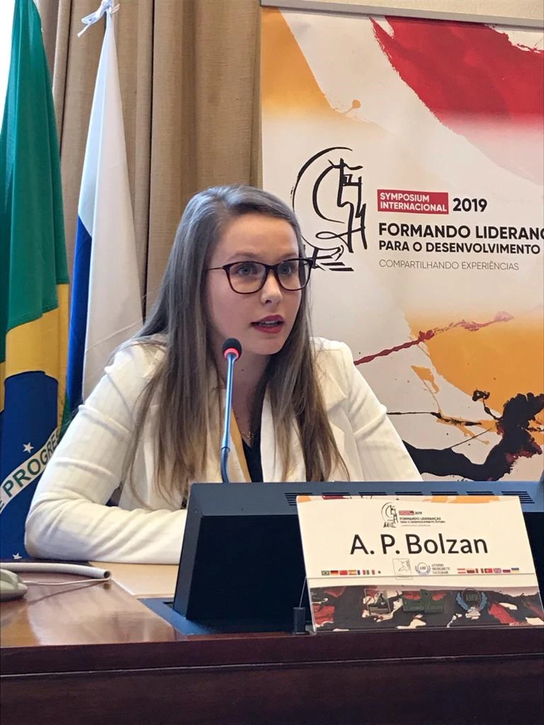 Ana Paula Bolzan Monteiro Ana Paula Bolzan Monteiro