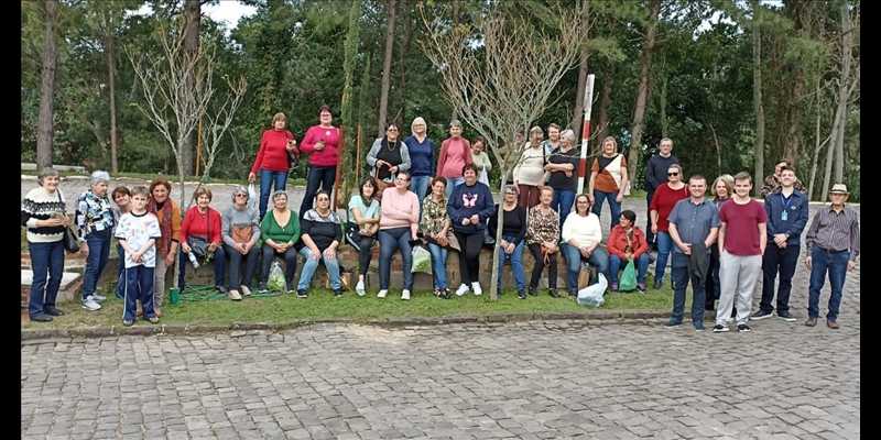 Turismo no Recanto Maestro: grupo de senhoras da Igreja Luterana de Candelária realizaram visita guiada