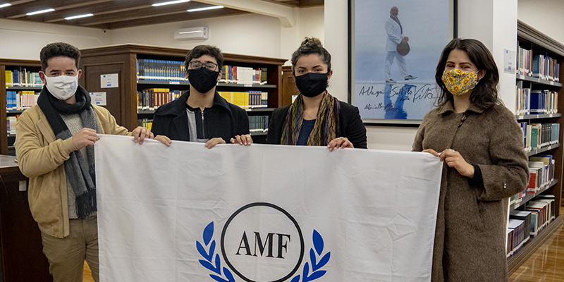 Egressos e aluna do Bacharelado em Ontopsicologia da AMF são aprovados no Mestrado da Universidade Federal de Uberlândia